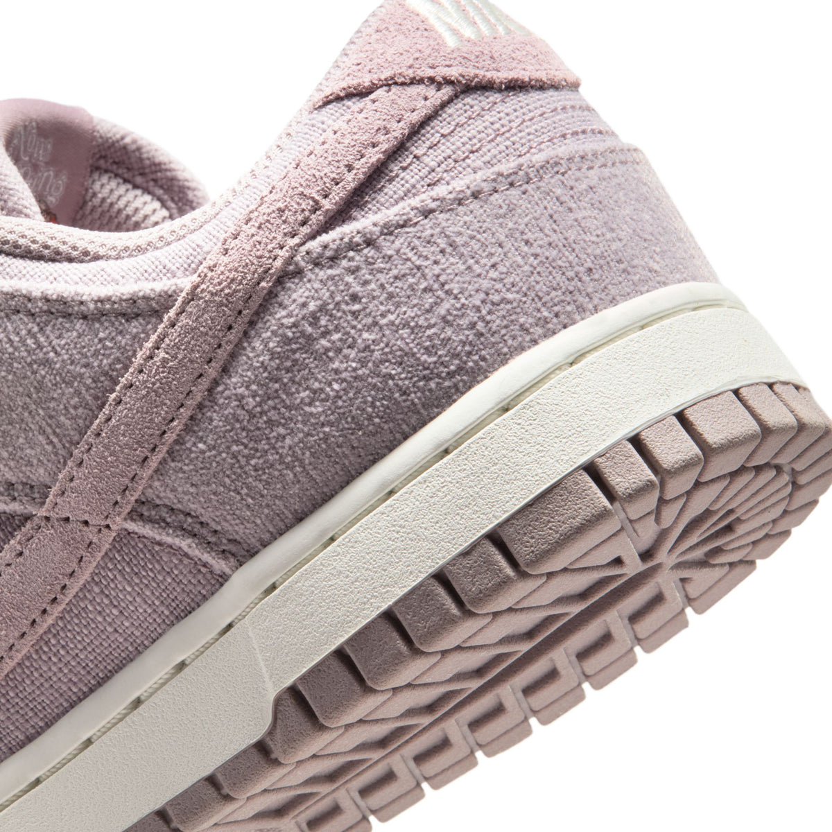 Nike Dunk Low "Flowers" IQ0386-226