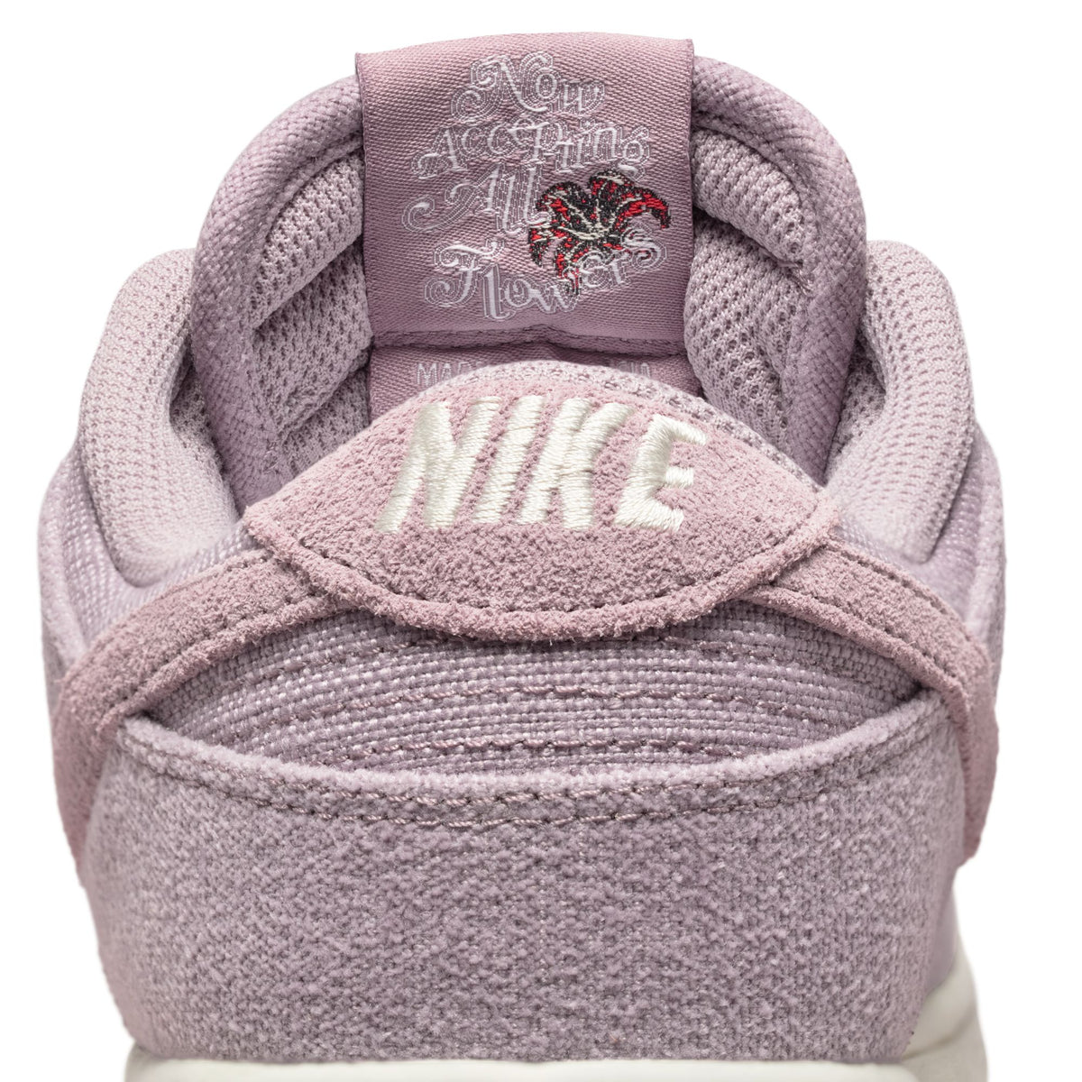 Nike Dunk Low "Flowers" IQ0386-226
