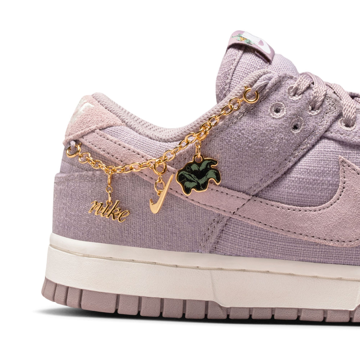 Nike Dunk Low "Flowers" IQ0386-226