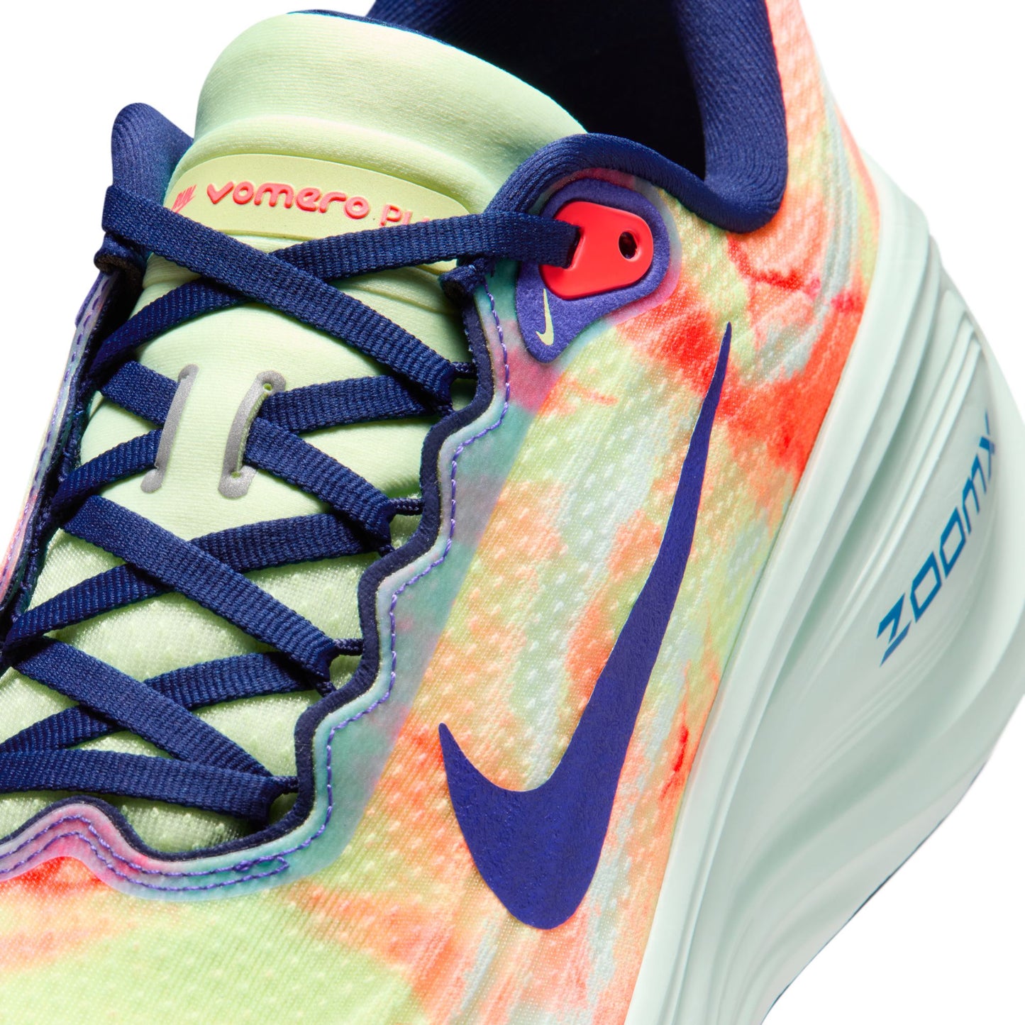 Nike Vomero Plus IQ0605-701
