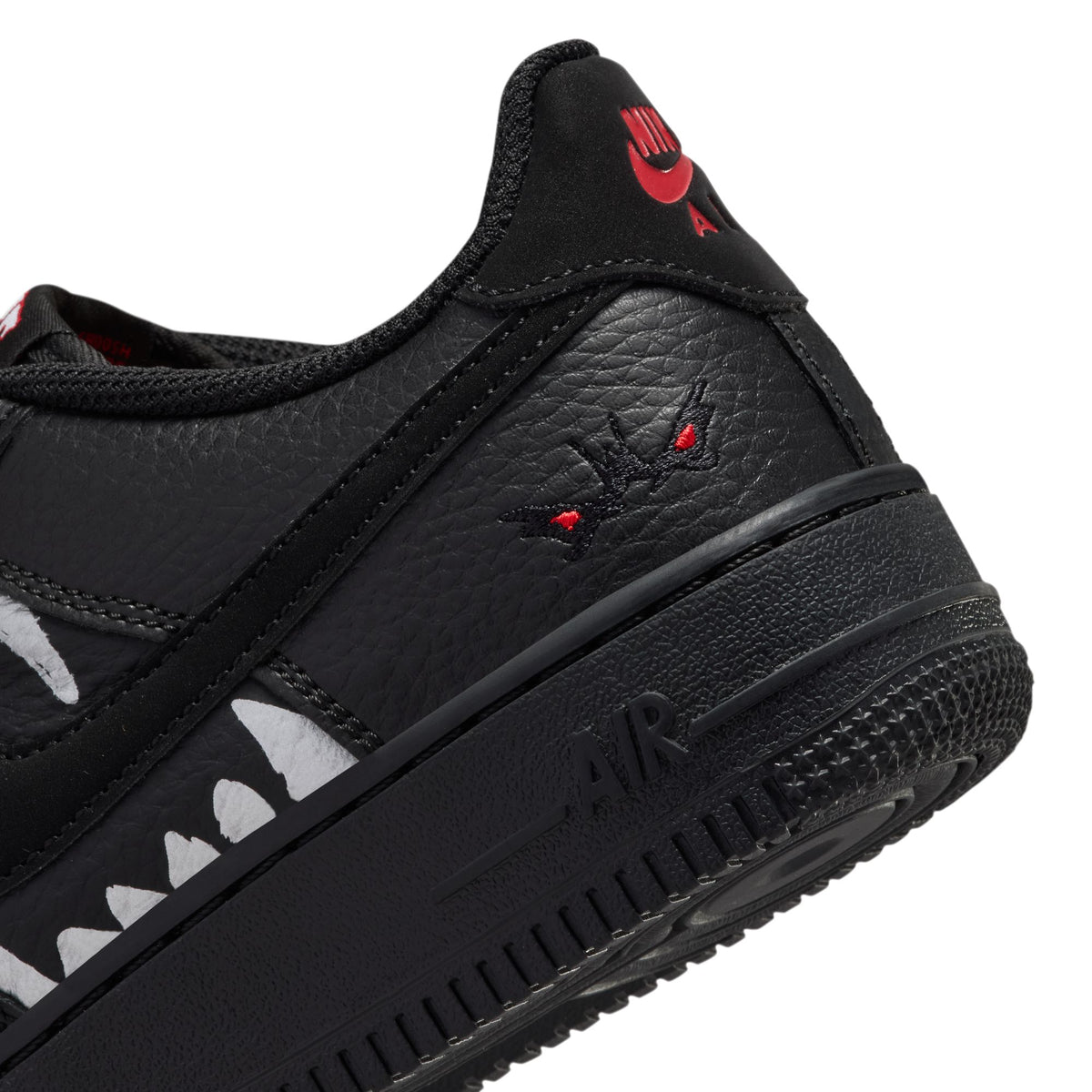 Nike Air Force 1 LV8 IQ2241-001