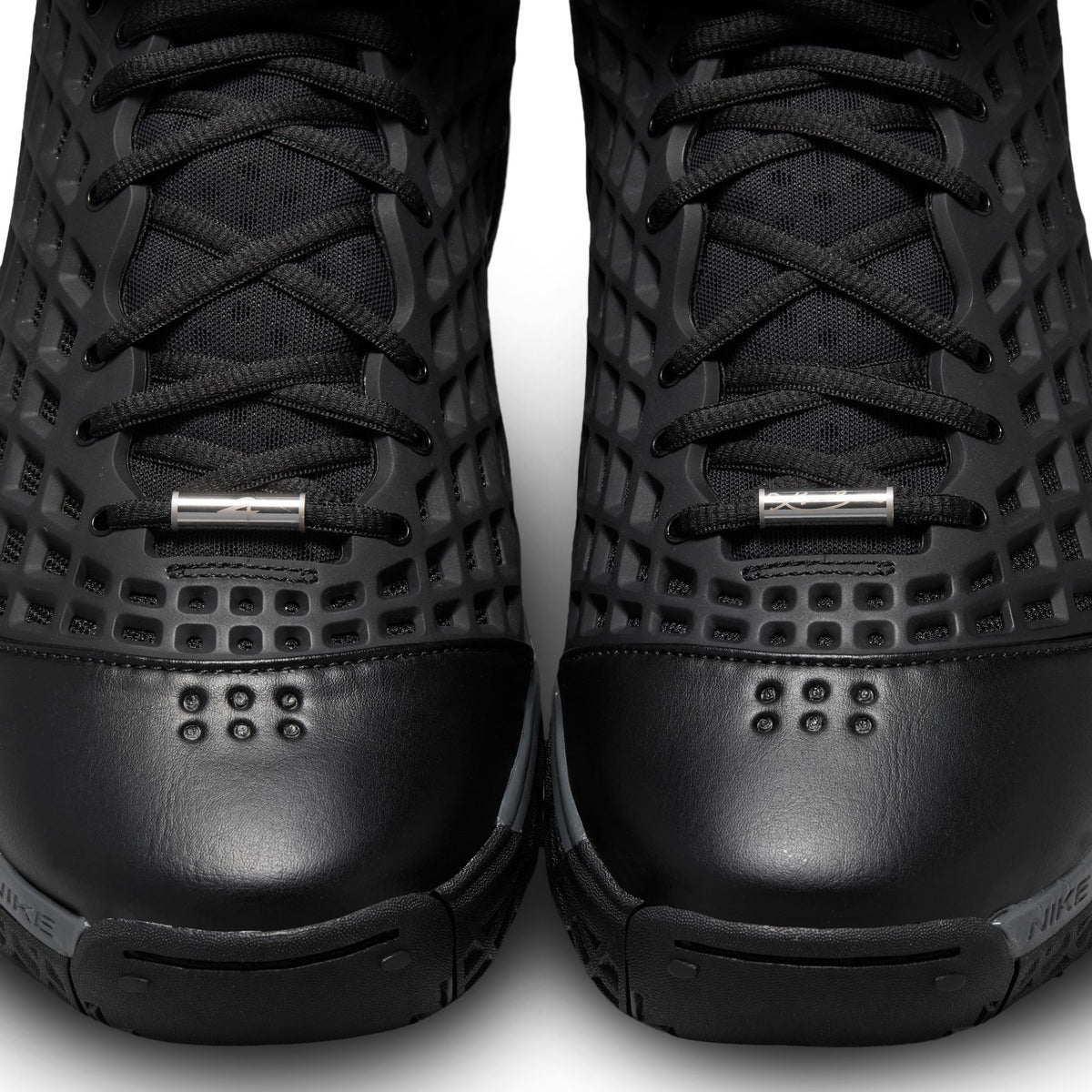 Kobe III Low Protro IQ5340-001