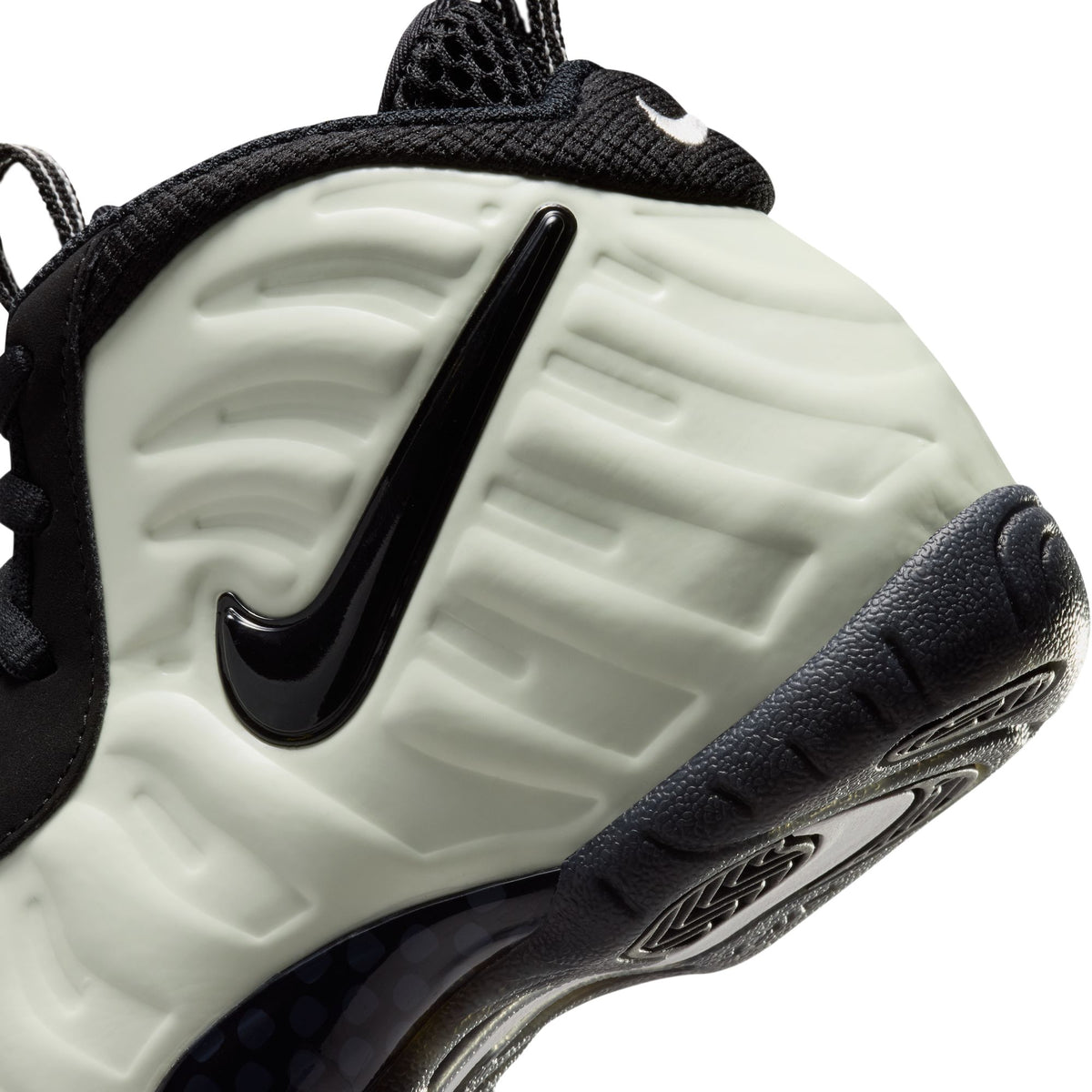 Nike Little Posite Pro Premium IV7560-100