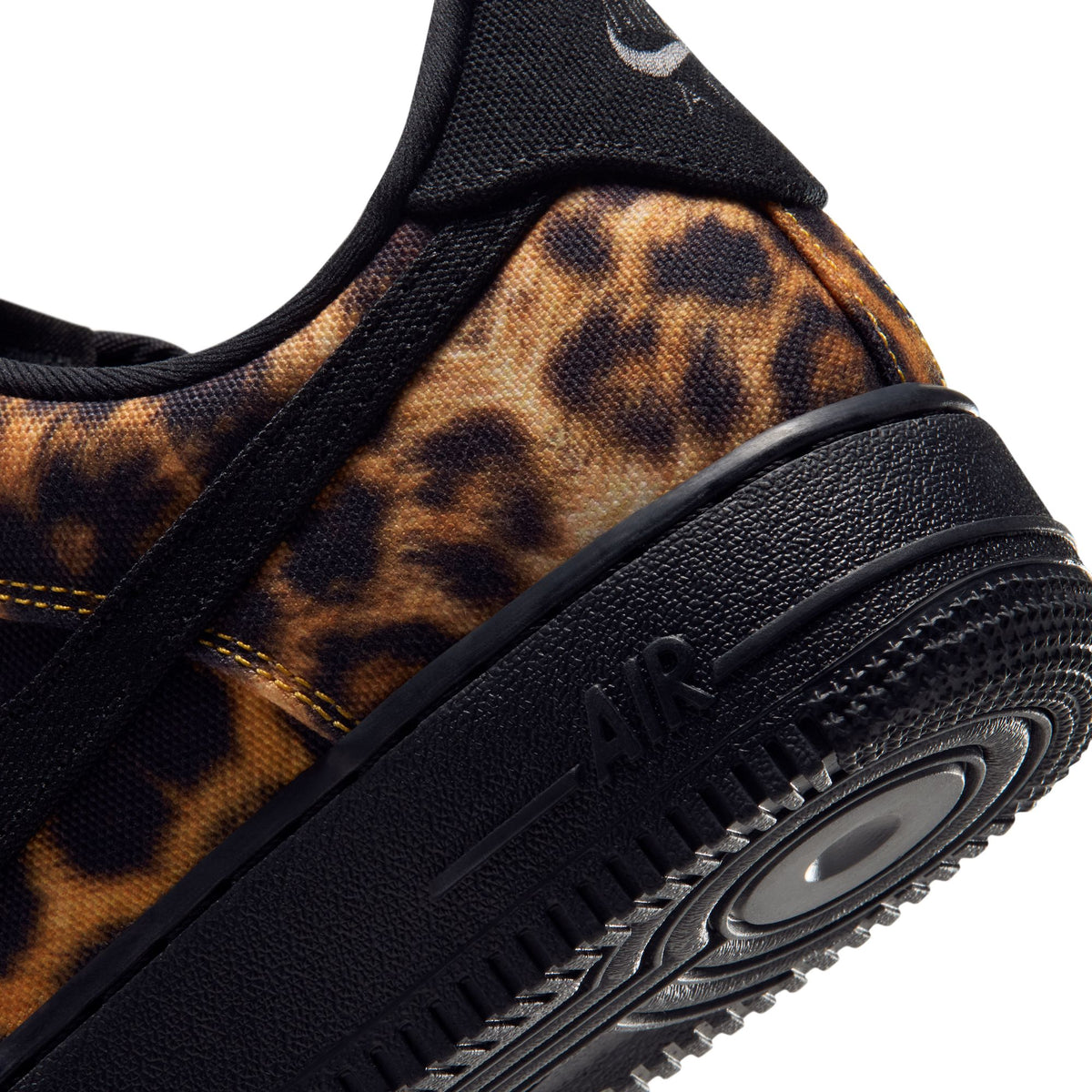 Nike Air Force 1 '07 SE Leopard JA5714-900